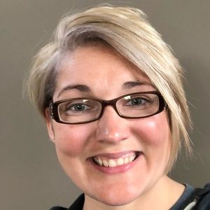 Meet your Posher, Cassandra